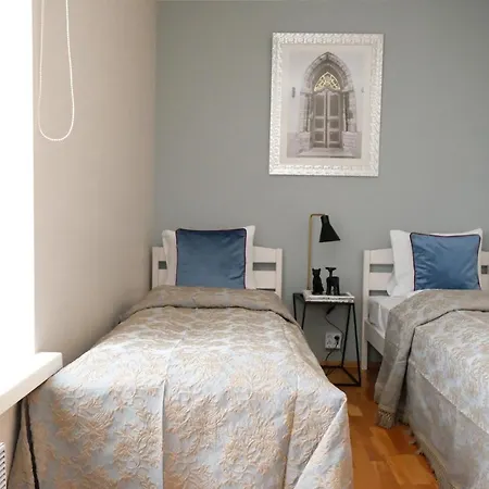 - 2 Bedroom On Old Town Main Street Viru شقة